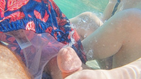 Risky Busy Public Beach Underwater Handjob Cumshot | Curvy Ginger Redhead